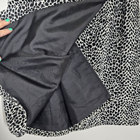 Liz Claiborne Lizsport Lined Animal Print Velour Wrap Short Skirt Women's Sz. 10 - Picture 5 of 11